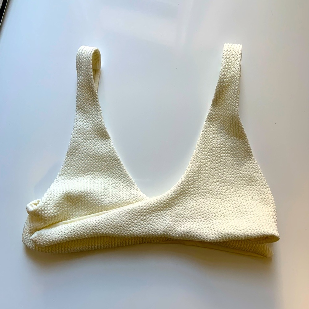 Monday Swimwear Portugal Bikini Top in Ivory Crinkle